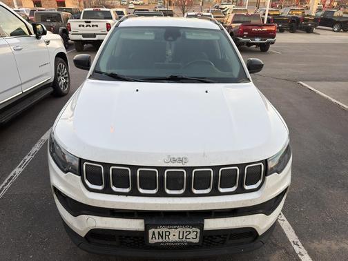 2022 Jeep Compass Latitude Lux