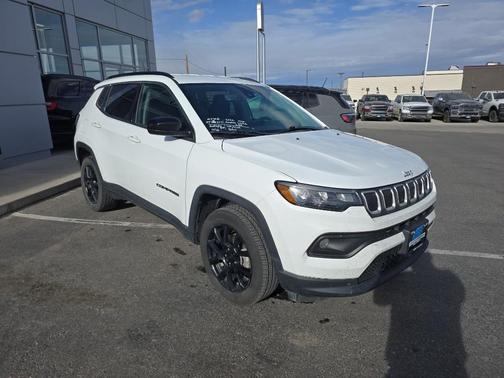 2022 Jeep Compass Latitude Lux