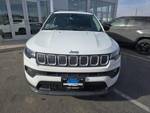 2022 Jeep Compass Latitude Lux