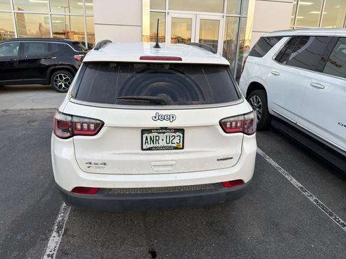 2022 Jeep Compass Latitude Lux