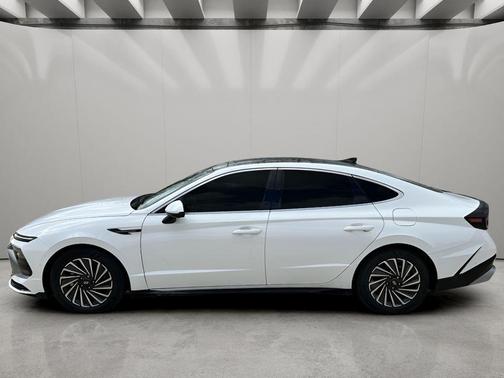 Serenity White 2024 Hyundai SONATA Hybrid Limited