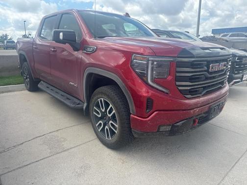 2025 GMC Sierra 1500 AT4