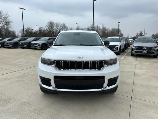 2023 Jeep Grand Cherokee L Laredo