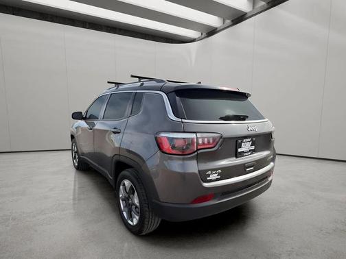 Granite Crystal Metallic Clearcoat 2019 Jeep Compass Limited