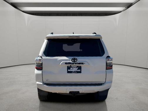 Super White 2019 Toyota 4Runner SR5