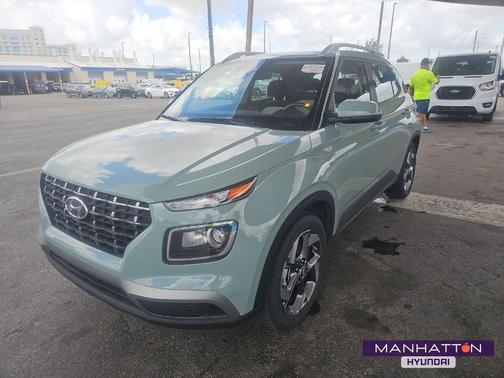 Mirage Green 2025 Hyundai VENUE SEL