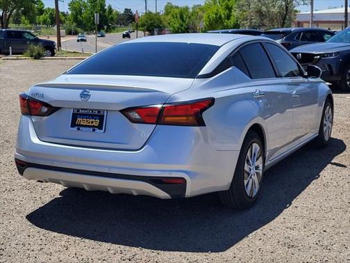 2022 Nissan Altima S FWD