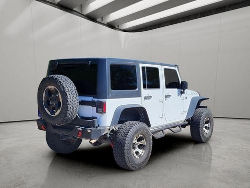 Bright White Clearcoat 2017 Jeep Wrangler Unlimited Rubicon
