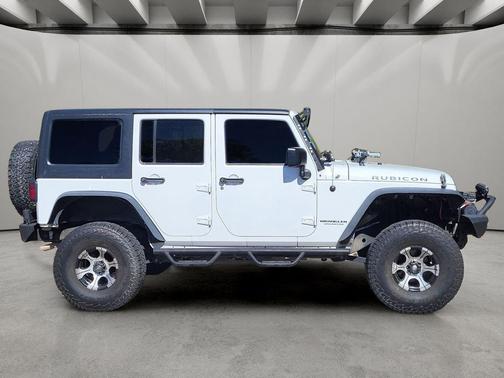Bright White Clearcoat 2017 Jeep Wrangler Unlimited Rubicon