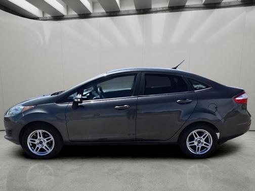 MAGNETIC 2019 Ford Fiesta SE