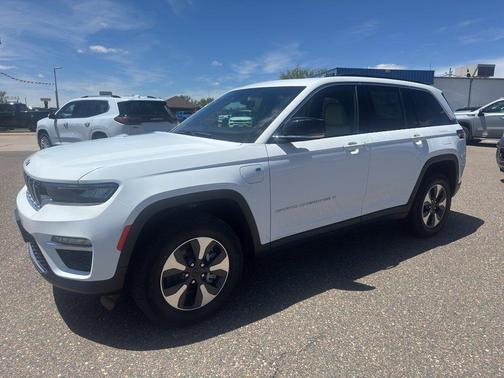 Bright White Clearcoat 2024 Jeep Grand Cherokee 4xe Base