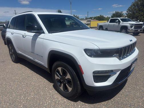 Bright White Clearcoat 2024 Jeep Grand Cherokee 4xe Base