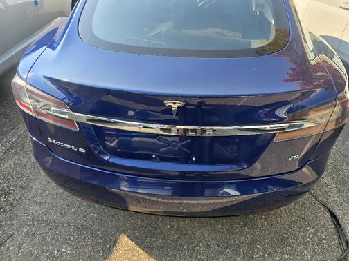 2016 Tesla Model S 70
