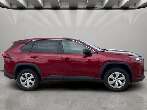 Ruby Flare Pearl 2022 Toyota RAV4 LE