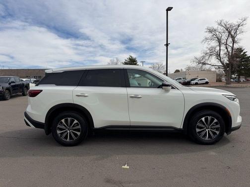 2024 INFINITI QX60 Pure