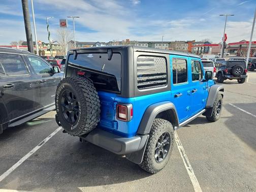 2022 Jeep Wrangler Willys