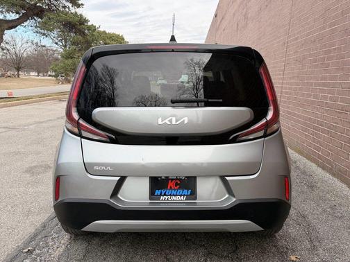 2024 Kia Soul LX