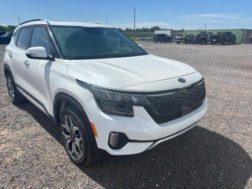 Snow White Pearl 2021 Kia Seltos SX Turbo