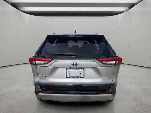 2023 Toyota RAV4 Hybrid SE