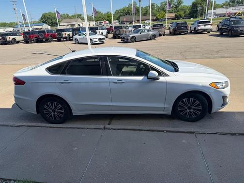 OXFORD WHITE 2019 Ford Fusion S