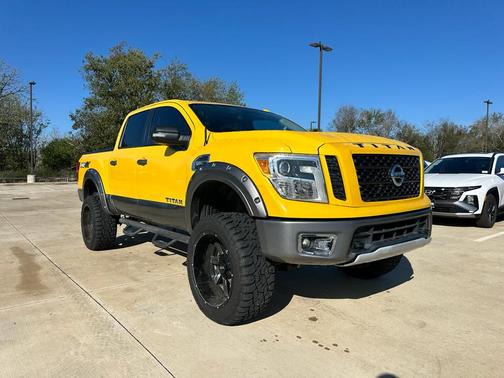 2017 Nissan Titan PRO-4X