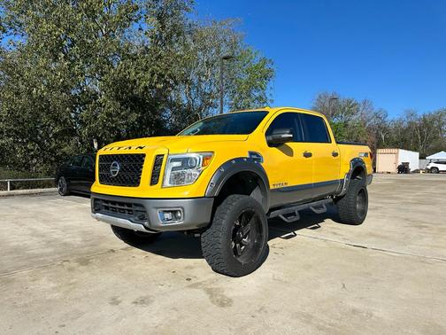 2017 Nissan Titan PRO-4X
