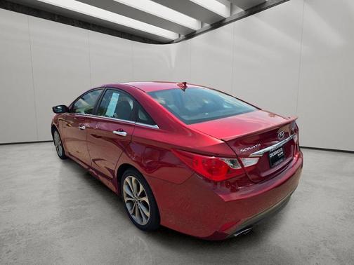 Venetian Red Metallic 2014 Hyundai SONATA SE
