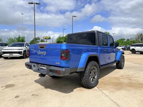 Hydro Blue Pearlcoat 2020 Jeep Gladiator Overland