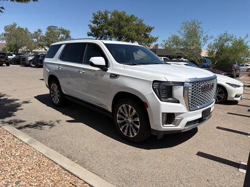 Summit White 2023 GMC Yukon Denali
