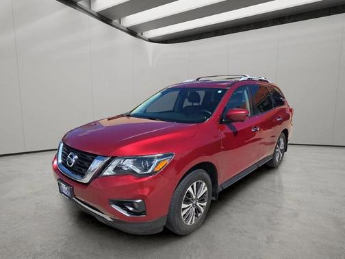 Cayenne Red Metallic 2017 Nissan Pathfinder SL