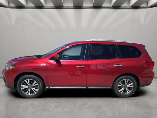 Cayenne Red Metallic 2017 Nissan Pathfinder SL
