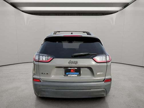 Sting-Gray Clearcoat 2020 Jeep Cherokee Latitude Plus