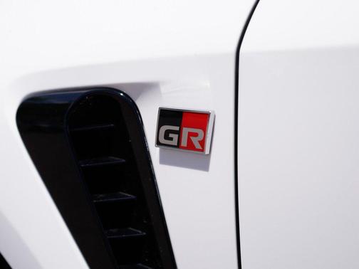 Ice Cap 2023 Toyota GR Corolla Core
