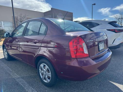 2010 Hyundai Accent GLS
