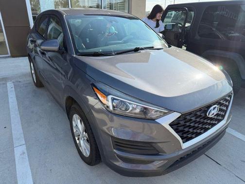 2021 Hyundai TUCSON SE