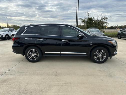 2017 INFINITI QX60 Base