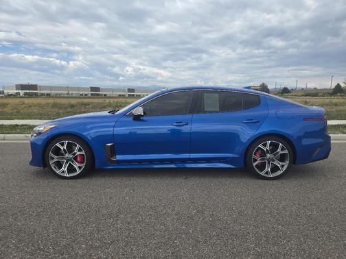 2021 Kia Stinger GT2