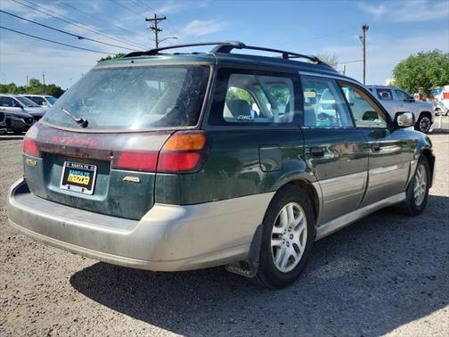 2001 Subaru Outback Base