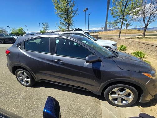 Lunar Silver Metallic 2019 Honda HR-V LX