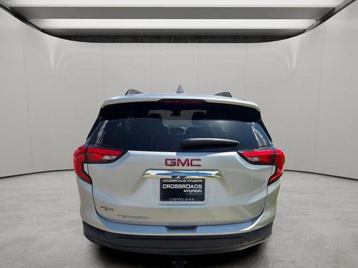 Quicksilver Metallic 2021 GMC Terrain SLE