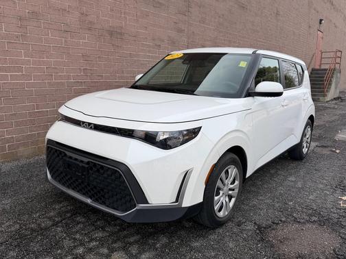 2023 Kia Soul LX