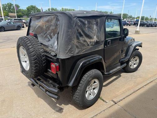 Black Clearcoat/Medium Gray Soft Top 2005 Jeep Wrangler X
