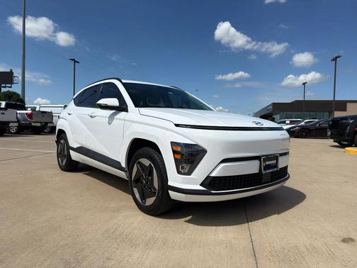Atlas White 2024 Hyundai KONA EV SEL