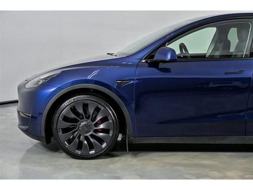 2023 Tesla Model Y Performance Dual Motor All-Wheel Drive