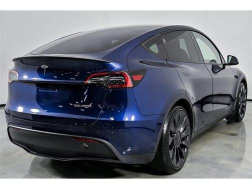 2023 Tesla Model Y Performance Dual Motor All-Wheel Drive
