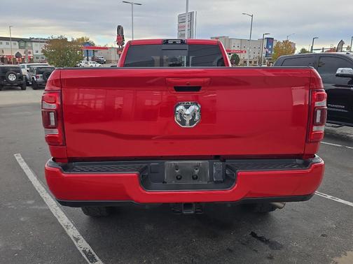 2023 RAM 2500 Laramie Crew Cab 4x4 8' Box