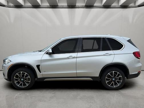 Glacier Silver Metallic 2018 BMW X5 sDrive35i