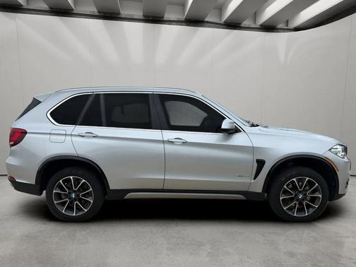 Glacier Silver Metallic 2018 BMW X5 sDrive35i