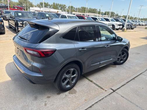 Carbonized Grey Metallic 2023 Ford Escape ST-Line