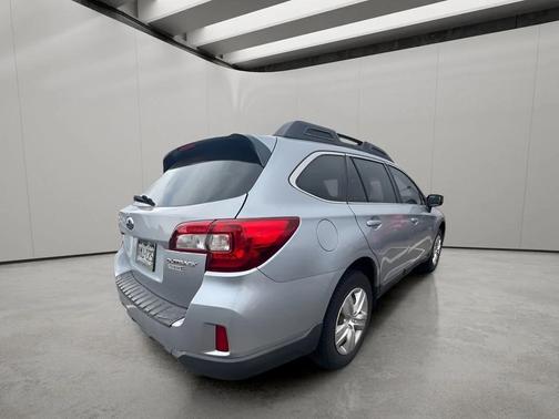 Ice Silver Metallic 2015 Subaru Outback 2.5i